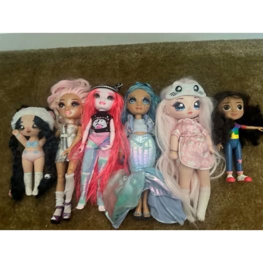 Bundle of Dolls - Different Brands & Sizes & Styles